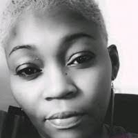 Clarissa Warren's Instagram, Twitter & Facebook