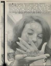 1966 Press Photo Miss Wool of Iowa Barbara Petzel Holds Horned Toad, Texas 