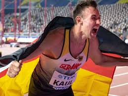 His greatest sporting success is winning the gold medal at the 2019 world championships in doha. Leichtathletik Wm In Doha Keine Ahnung Wie Das Passiert Ist Niklas Kaul Holt Gold Im Zehnkampf Svz De