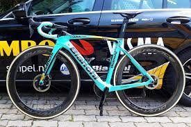 Australia's michael matthews was second at 12 seconds while slovenia's primoz roglic came third and is in the same position in the overall standings 14 seconds down on the leader. Primoz Roglic Finishes On Giro D Italia S Podium Bianchi