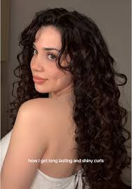 Effortless Messy Bun Hairstyle Tutorial for Wavy and Curly Hair