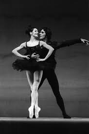 Born 20 august 1936, milan) is an italian ballet dancer and actress. Don Chisciotte 1970 Carla Fracci E James Urbain Google Arts Culture