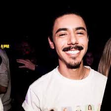 Our marketing team is growing at Elektra Entertainment! Sharing the job  posting for a marketing manager role that will be working directly with me. 