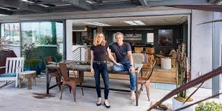 Jun 18, 2021 · anna paquin and stephen moyer are working on tv together again with 'flack.'. Inside Anna Paquin And Stephen Moyer S Driftwood Like L A Abode Architectural Digest