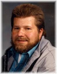 Kenneth Scholz's Instagram, Twitter & Facebook