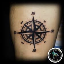 Vintage Compass Tattoo Can Be Combined With Any Style This A Perfect Suggestion For Your Old School Ta Compass Tattoo Vintage Compass Tattoo Old School Tattoo