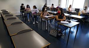 Guias de acesso ao ensino superior. Primeira Fase Dos Exames Nacionais Termina Com Literatura Portuguesa