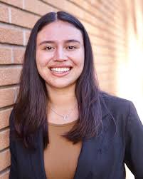 HELLO MUNNERS 🌎🌎 Introducing our next Meet the Exec Board Highlight Post!  Introducing our awesome Vice President Cecilia Lopez. 👟👩‍💼. Her role in  the club is planning and carrying out all general