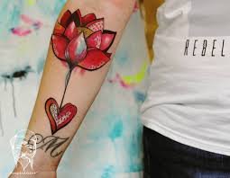 In this new tattoo game, anna's tattoo studio hold a themed event. Bumpkin Tattoo Studio 3 Kickass Things