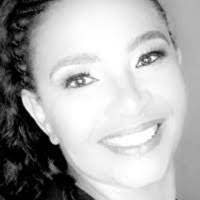 Linda Maye's Instagram, Twitter & Facebook