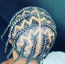 The side braids will fall in the zig zag pattern that will take this hairstyle a notch higher. Shoot For The Stars Aim For The Moon Popsmoke Popsmokebraids Hiphopculture Hiphop Hiphopfashion Mens Braids Hairstyles Mens Braids Boy Braids Hairstyles