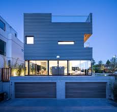 In this video i dump the garage to the dump site & then drive around down town. Wrapped In Galvanized Steel Cube House In Vancouver Asks 12 8m House Roof House Steel Buildings