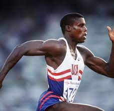In die usa zu ziehen und sich vom einstigen weltcoach carl lewis betreuen zu. Malaika Mihambo Superstar Carl Lewis Trainiert Deutschlands Weitsprung Ass Welt
