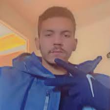 18 ans et célibataire ! 😏