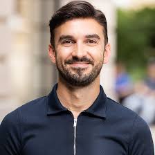 Paul Gordon Hoffman, High Net Worth