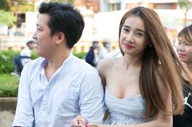 Cô được biết đến qua các bộ phim nổi bật như những thiên thần áo trắng, gia đình số đỏ, hoa nắng, cô nàng nặng cân, quả tim máu. Nha PhÆ°Æ¡ng Trach TrÆ°á»ng Giang Khong Bao Giá» Cho Vá»£ Tham Gia Cac Thá»­ Thach Tren Gameshow