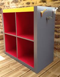 Rangement Expedit D Ikea Relooke Angus Atelier De Relooking De Meubles Vintage Industriel Scandinave Www Atel Repeindre Meuble Ikea Ikea Relooker Meuble