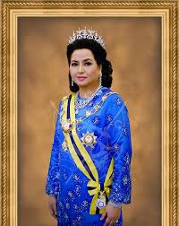 Hrh raja zarith sofiah sultan idris shah visits oxford university and delivers a speech at her alma mater somerville college. Putera Lapis Mahang Malaysia Tanah Air Ku M 091 Raja Zarith Sofiah Permaisuri Johor