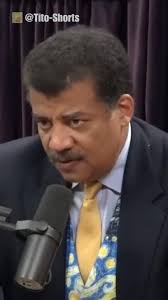 Are they man or machine 🤖 Joe Rogan with Theo Von