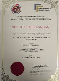 Sila klik pada pautan yang diberikan di bawah untuk memut turun software yang dikehendaki. Teaching Awards My Portfolio