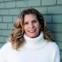 Jennifer Bier's Instagram, Twitter & Facebook