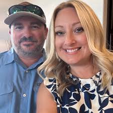 What brand recommendations for a toy hauler with a closed off living space  for go kart racing?