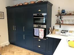 As the uk's leading online worktop supplier, we specialise in providing superior surfaces at affordable prices direct to the public. Hague Blue Shaker Kitchen Hague Blue Kitchen Blue Shaker Kitchen Teal Kitchen Cabinets
