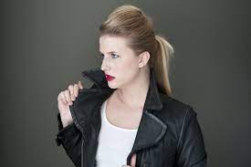 How To Dress Like The Greaser Girls From The Outsiders Greaser Girl Grease Hairstyles 1950s Greaser Girl