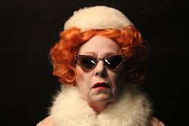 La B.O du film "Stella Ànyways" réalisé par Yan Berthemy [@yanberthemy]  sort aujourd'hui sur le label Topika Records [@topikarecords ] !! 😁 . .  Disponible sur toutes les plateformes ! 🤩 . .