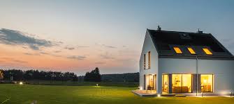 Sofern keine vom elektriker freigegebene 400 volt stromversorgung im haus oder garage angeschlossen ist, kann nur das notstromaggregat die gewünschte leistung erzeugen. Solarstrom Mit Stromspeicher Fur Eigenheime Speichern Emondo Gmbh