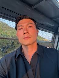 Vine a traer a el grupo de viaje grupal a Korea 🇰🇷 … pero terminé en una  sección de fotos en cada esquina. Corea me trata bien con la escenografía  jajaja Comí,