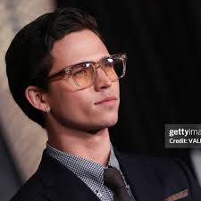 tannerbuchananofficial & @missmarymmouser at the Cobra Kai S6 Pt3 premiere  ❤️🤘🏻 The final countdown til Cobra Kai comes to an end but remember Cobra  Kai Never Dies!! 👊🏻 @cobrakaiseries #tannerbuchanan #robbykeene  #marymouser #