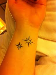 Pin By Aline Pors On Tattoos Star Tattoos Tattoos Literary Tattoos