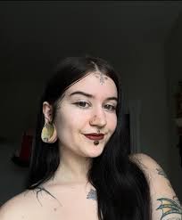 Life Experiences and Hobbies of a Dull Woman in Eastern Canada