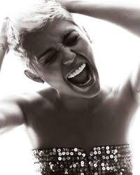 Katie Moats (dhatgirltwixx)