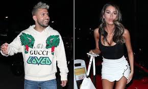 Aguero was married to giannina, maradona's. Sergio Aguero Makes Most Of International Break With Mystery Woman In La Trip Daily Mail Online