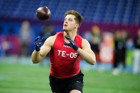 Tucker Kraft Complete NFL Draft Profile (South Dakota State Tight End  Flashes Unique Skill Set) | FanDuel Research