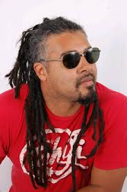 Fez parte da minha infância no Laranjal, e conquistou o carinho de todos.  Descanse em paz Ricardo!