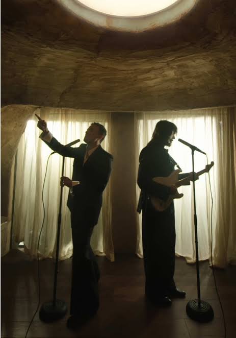 Antes Que El Tiempo Se Vaya: Juanes Collaboration