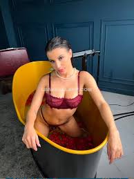 Britneyyyofficial Exclusive Leaked Nude Onlyfans 2168760