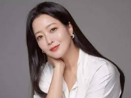 Usually when fans see lee min ho, they cry tears of happiness, but in the case of kim hee sun's baby daughter, she cried in fear. Kim Hee Sun Confirmed To Play Lead In Upcoming Drama Tomorrow Times Of India