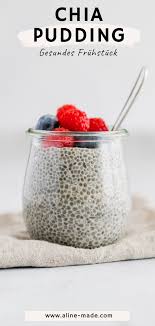 Anschließend die chia samen ebenfalls unterrühren und abgedeckt mit einem deckel oder folie für mindestens 2 stunden in den kühlschrank stellen. Chia Pudding Rezept Gesundes Fruhstuck Aline Made Chia Pudding Rezept Pudding Rezept Chia Pudding Rezepte