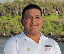 Ecoventura Guides & Crew: Experts in Galapagos Adventures