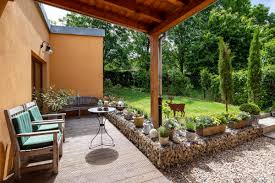 Les pergolas bioclimatiques grau alu en aluminium pour profiter de vos extérieurs un peu plus longtemps. Mullerthal Vacation Rentals Homes Mullerthal Waldbillig Luxembourg Airbnb