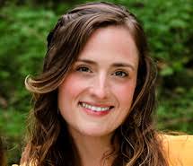 Sarah Brackney's Instagram, Twitter & Facebook