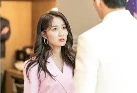 Maw | Still cut of Kim Hye Yoon in drama <Record of Youth> as a makeup  artist named Lee Bo Ra!!! . . tvN's new Monday-Tuesday drama <Record of...  | Instagram