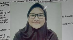 Terjemahan frasa laporan orang hilang dari bahasa indonesia ke bahasa inggris dan contoh penggunaan laporan orang hilang ada lebih dari 60 laporan orang hilang yang beredar dalam enam bulan terakhir. Kumpulan Berita Orang Hilang Cari Istri Yang Pergi Dari Rumah Pria Ini Bakal Beri Hadiah Rp 75 Juta