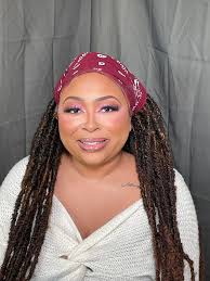 Introduction and sharing of prom experience in a women's club