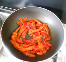 Peperoni e tonno in padella 3. Peperoni Arrostiti In Padella Dal Dolce Al Salato Con Lucia