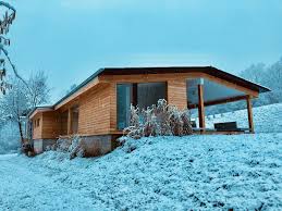 Gartenpavillon I Kleiner Traum Aus Holz Und Glas Ein Ruckzugsort Mit Urlaubsqualitat Sorgt Innen Und Aussen Fur Entsp Architektur Style At Home Garten Pavillon